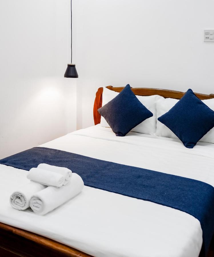 La Cactus Hotel 1 กวีเญิน ภายนอก รูปภาพ